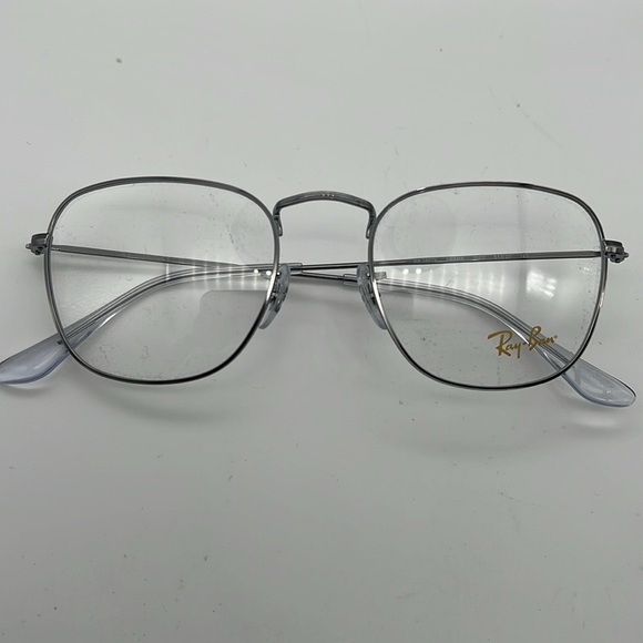 new Ray Ban eyeglasses with case - Picture 3 of 3